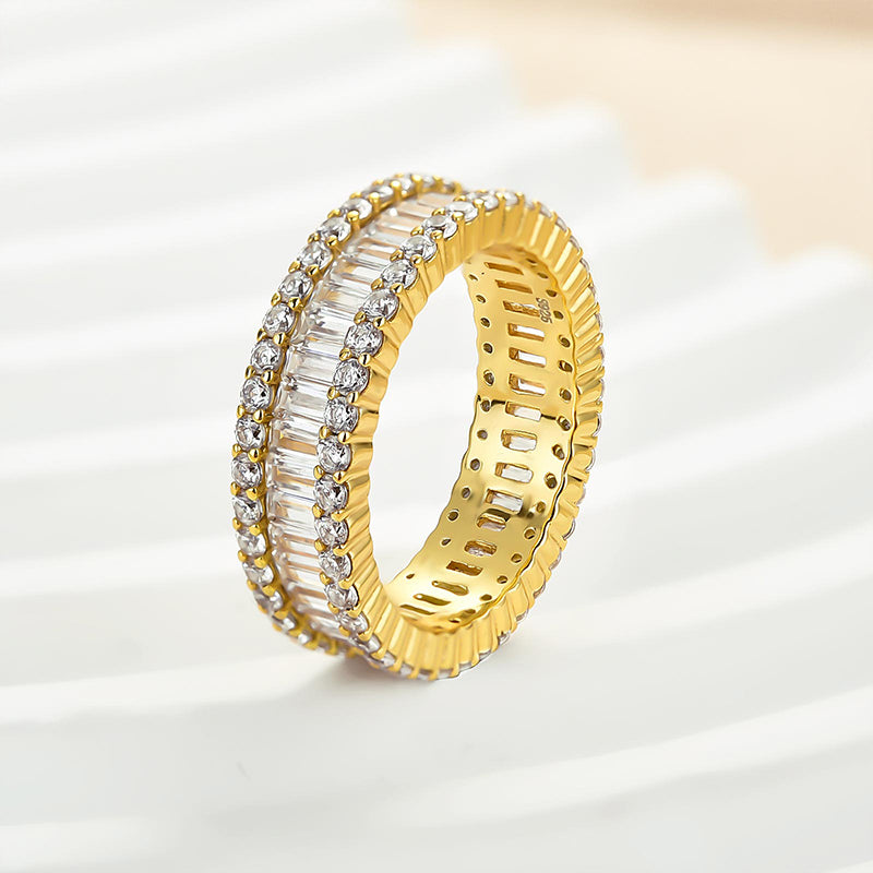 Stunning Emerald Cut Women's Wedding Band In Sterling Silver