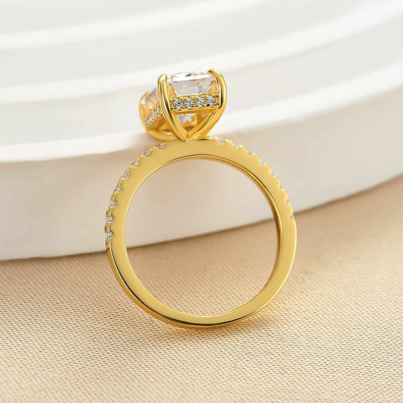 Classic Emerald Cut Women's Engagement Ring In White Gold