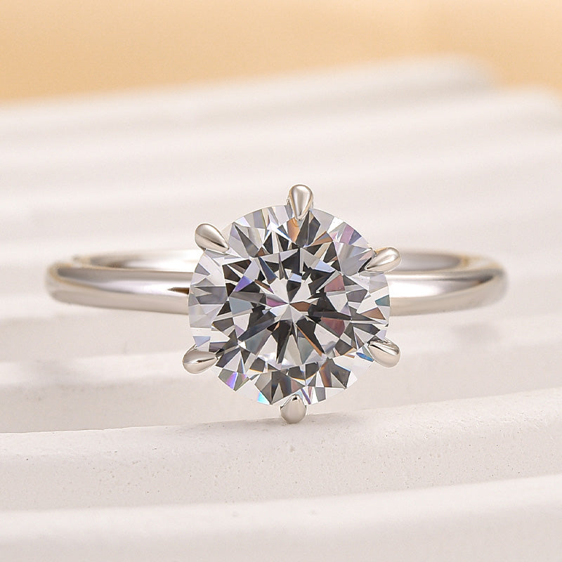 Classic Round Cut Solitaire Engagement Ring for Her