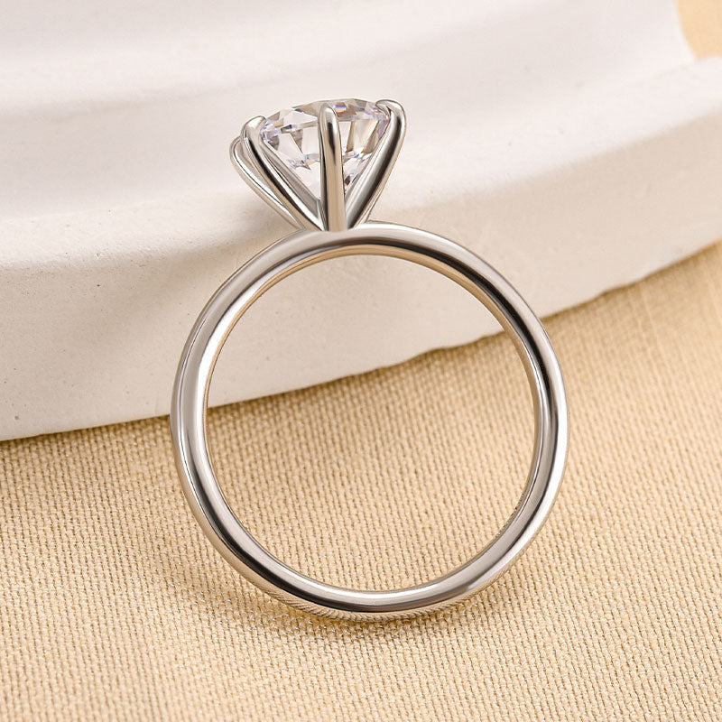 Classic Round Cut Solitaire Engagement Ring for Her