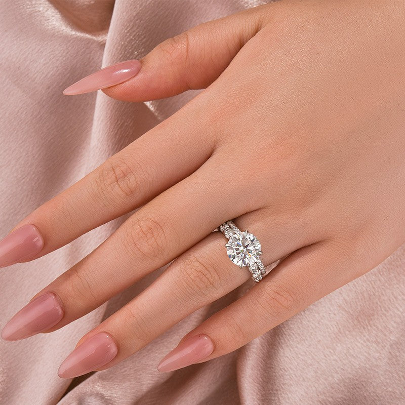 4.0Ct Round Cut White Gold Moissanite Diamond Wedding Ring