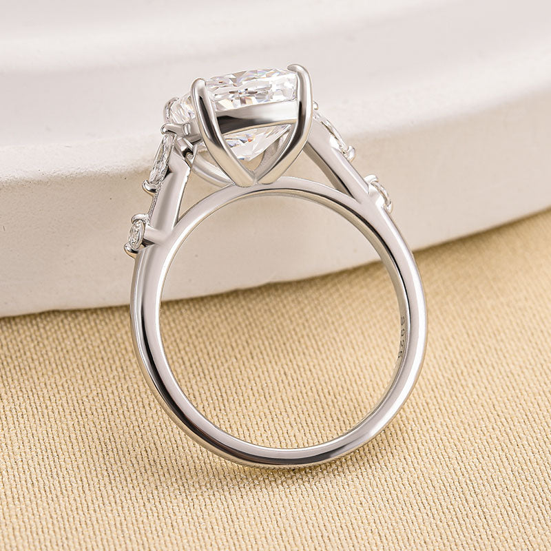 Ahabobo Exquisite Crushed Ice Cushion Cut Engagement Ring