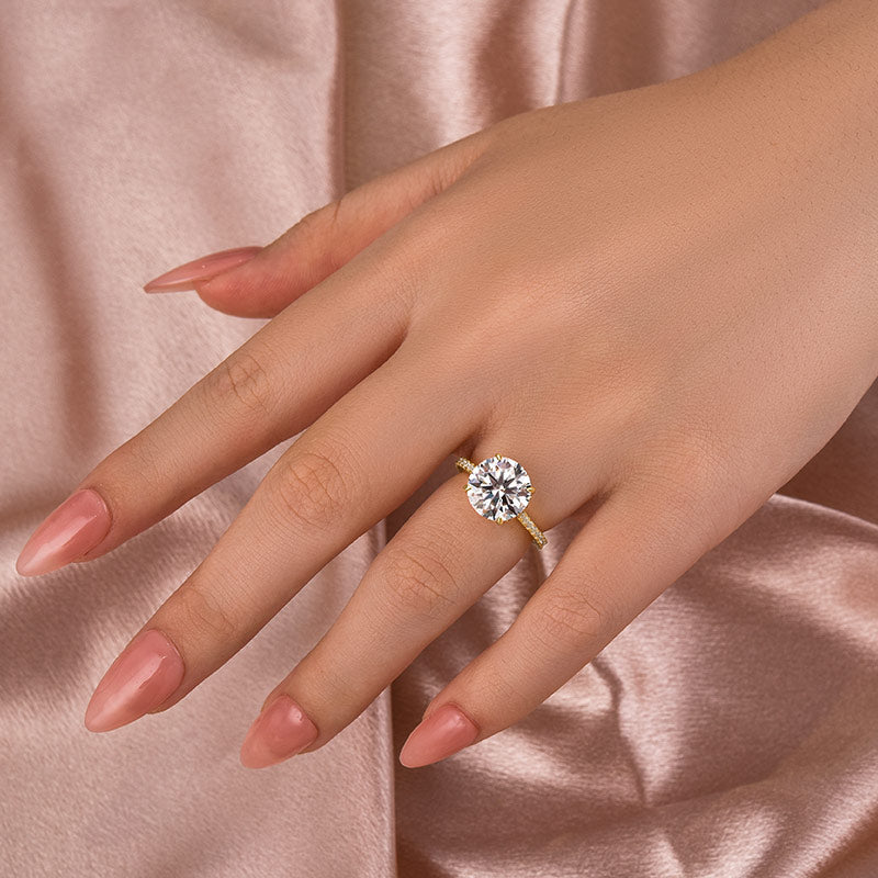 Ahabobo Classic Moissanite 4.0 Carat Round Cut Engagement Ring