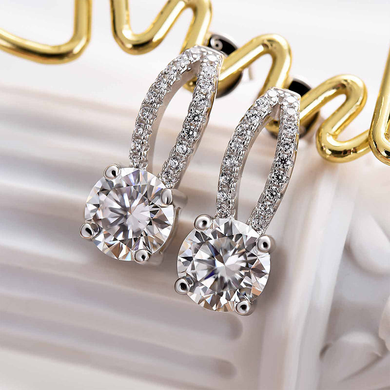 1.0Ct Moissanite Exclusive Round Cut Stud Earrings