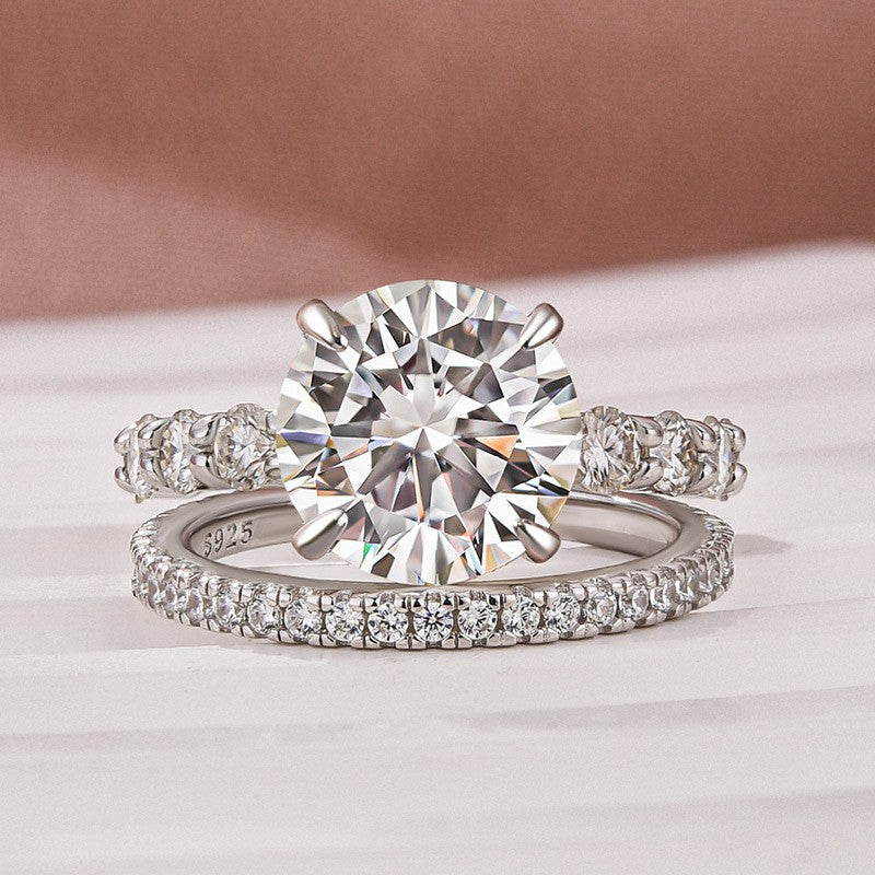 4.0Ct Round Cut White Gold Moissanite Diamond Wedding Ring