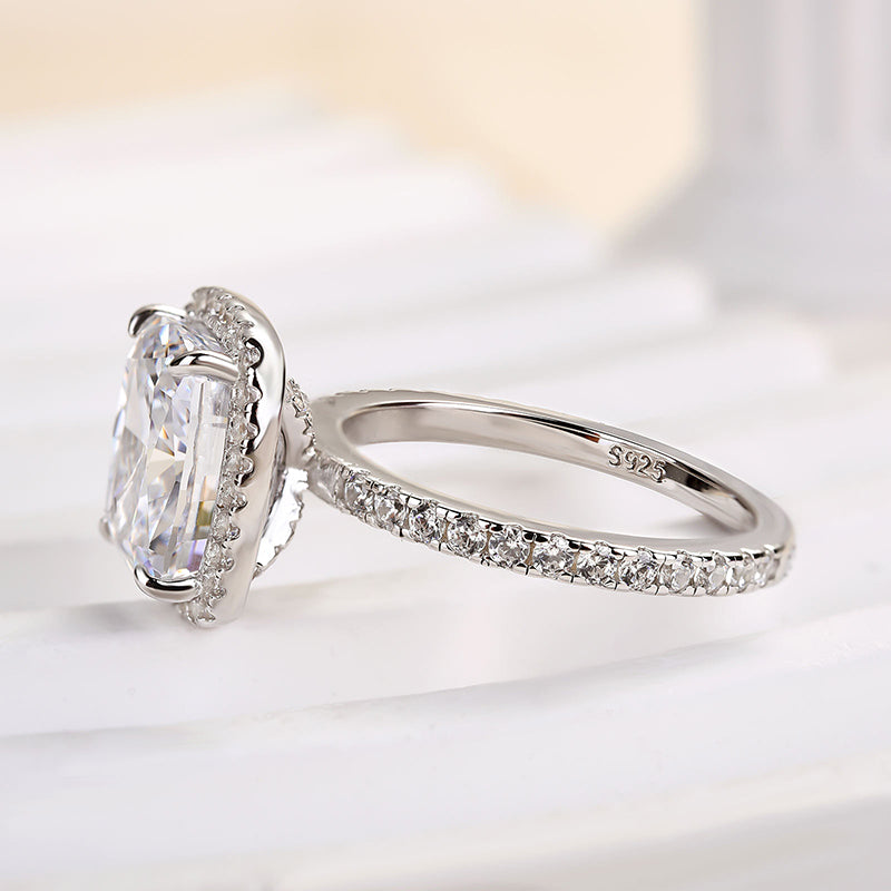 Luxurious Halo Cushion Cut Sona Simulated Diamond Engagement Ring In Sterling Silver