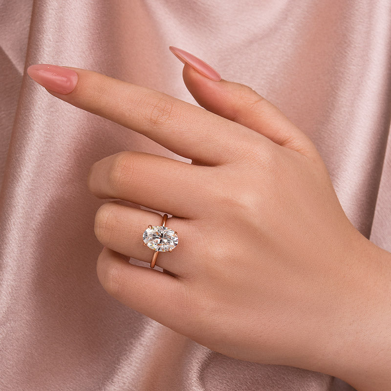 Ahabobo Classic Moissanite 4.0 Carat Oval Cut Engagement Ring