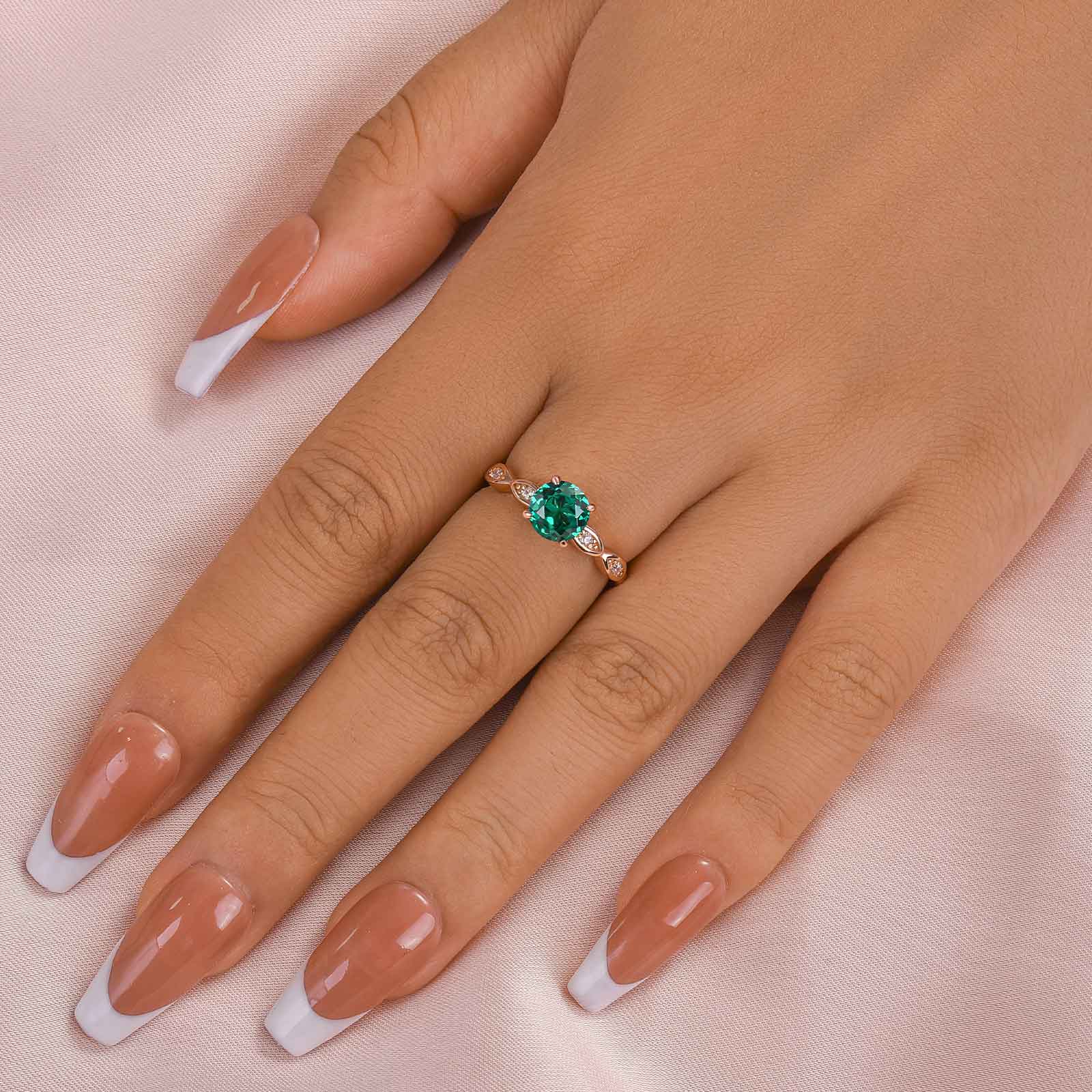 Rose Gold 1.0 Carat Emerald Green Round Cut Promise Ring For Her