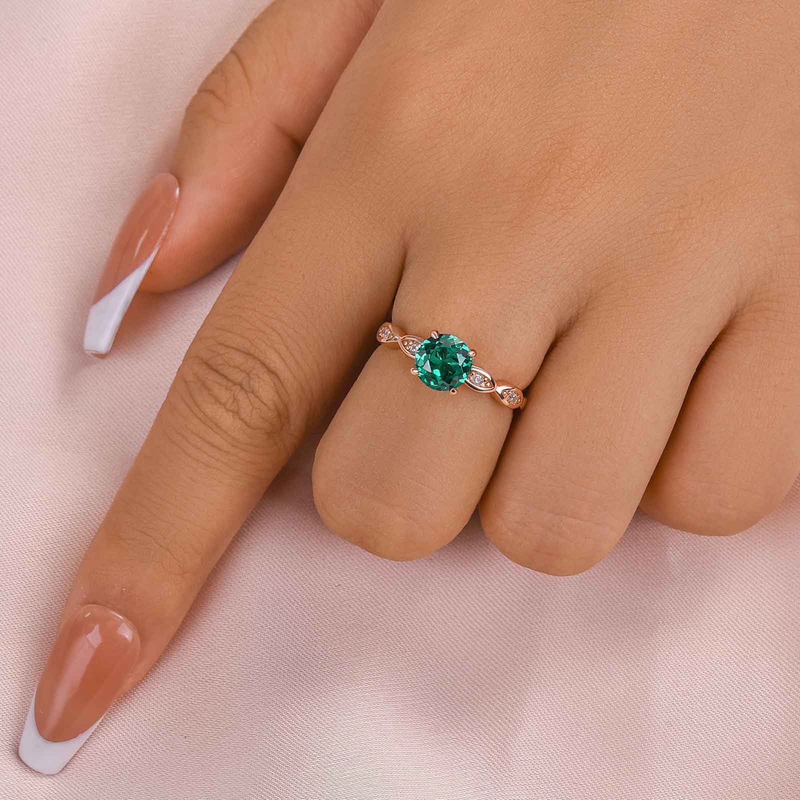 Rose Gold 1.0 Carat Emerald Green Round Cut Promise Ring For Her
