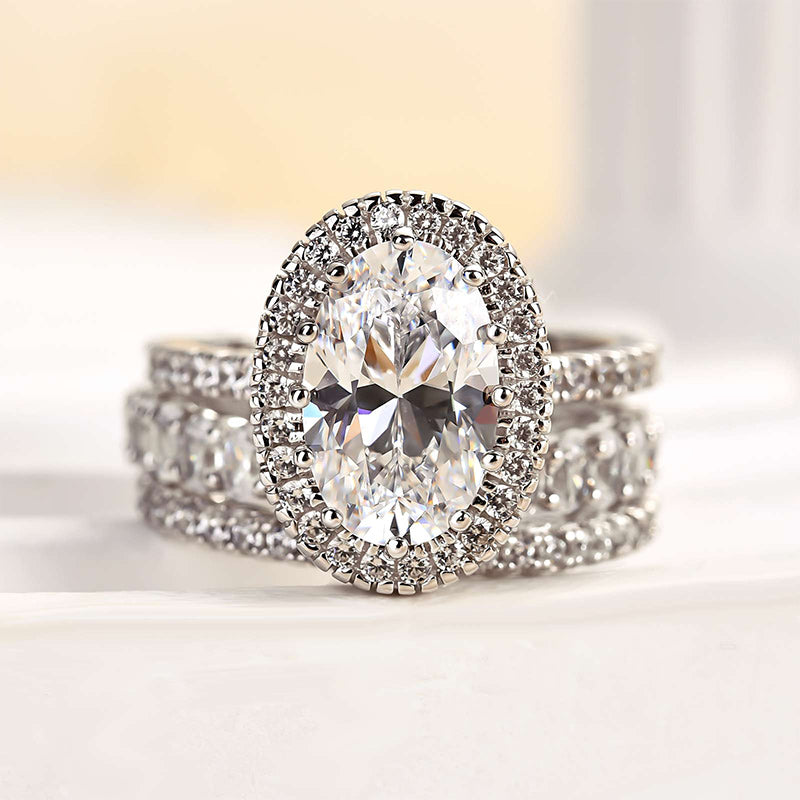 Ahabobo Exclusive Halo Oval Cut 3PC Wedding Set