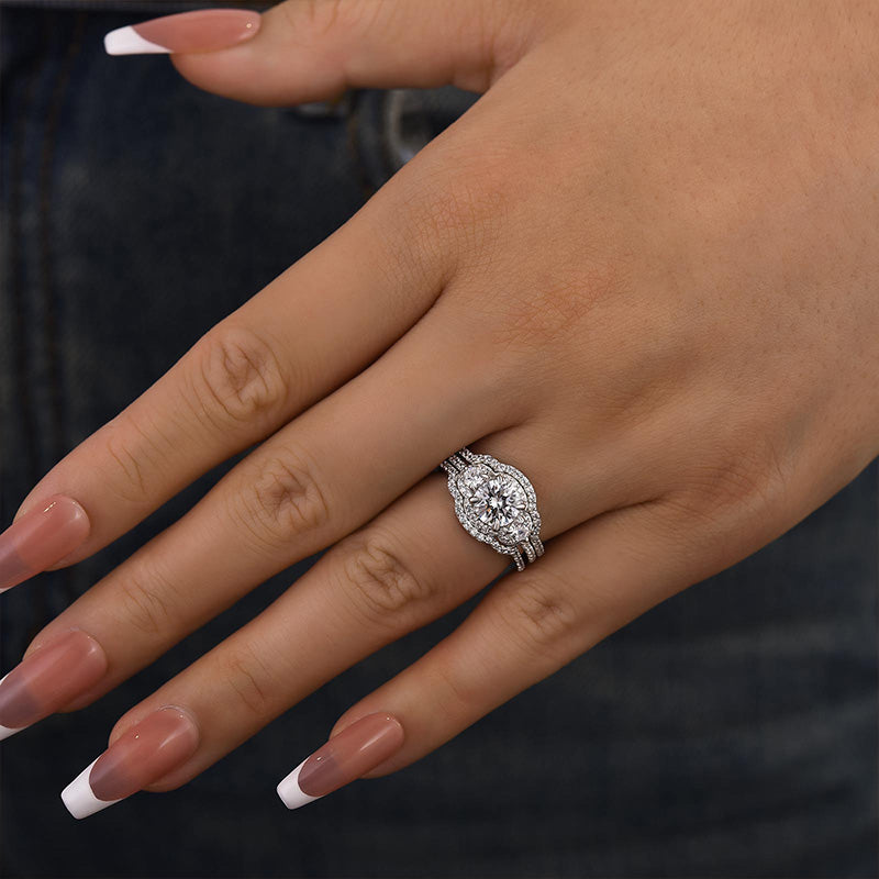 Ahabobo Unique Halo Round Cut Three Stone Insert 3PC Ring Set