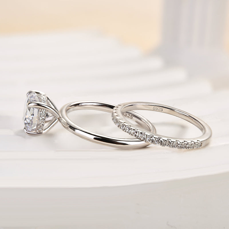Classic Round Cut Simulated Diamonds Bridal Ring Set