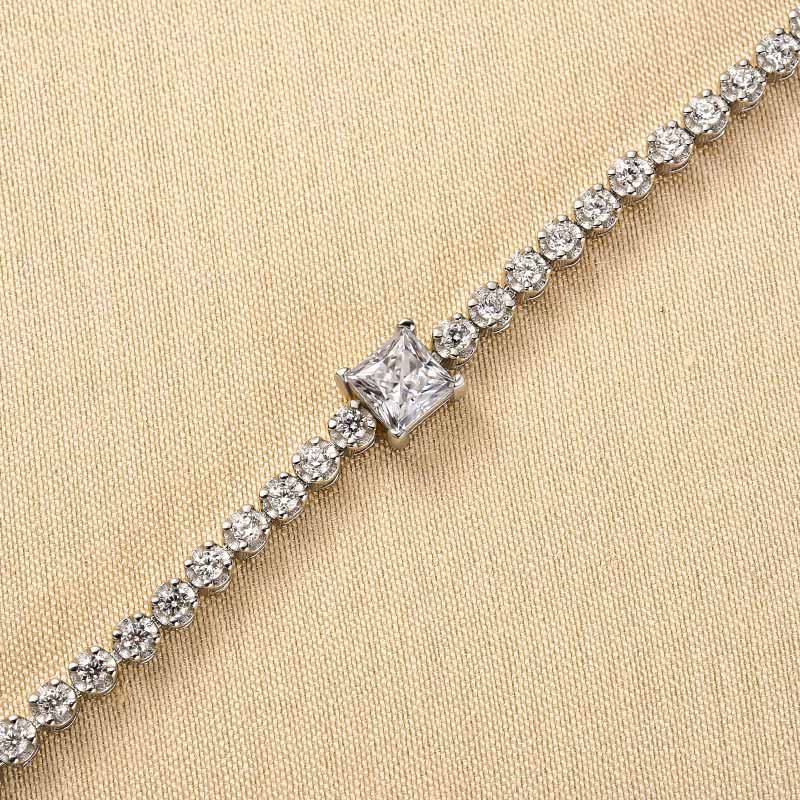 Ahabobo Moissanite 1.0 Carat Square Princess Cut Bracelet