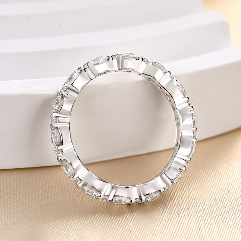 Exclusive Round Cut Women's Wedding Band In Sterling Silver