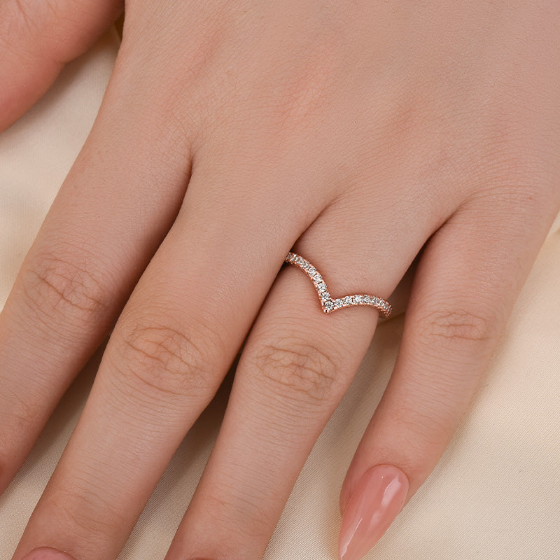 Ahabobo Enchanting V-shaped Design Full Wedding Band