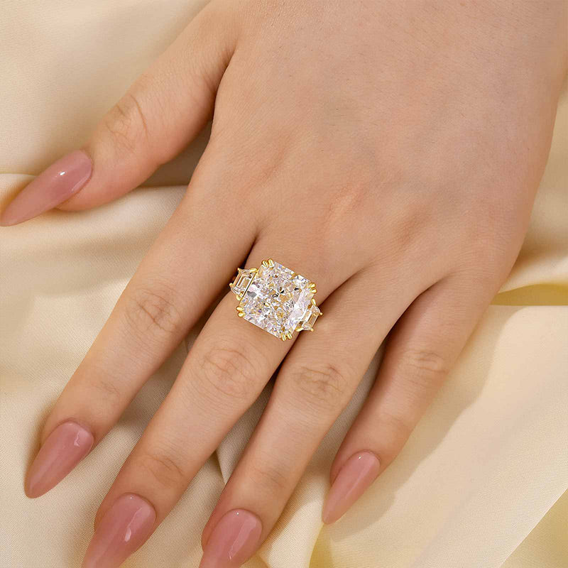 Luxurious Crushed Ice Hybrid Radiant Cut Three Stone Engagement Ring In Sterling Silver
