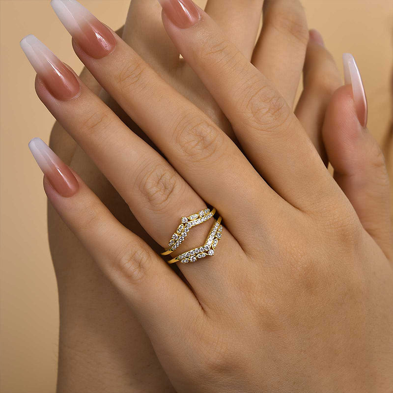 Special Round Cut Jacket Wedding Band For Women In Sterling Silver
