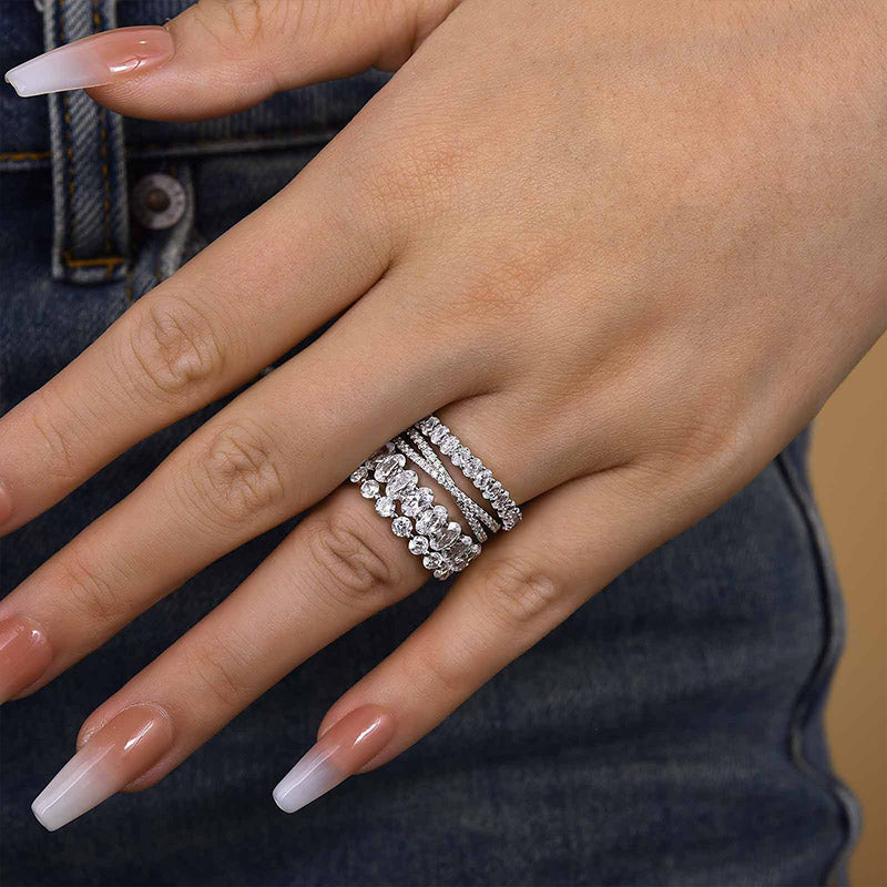 Luxurious Women's 4PC Stackable Wedding Band Set In Sterling Silver