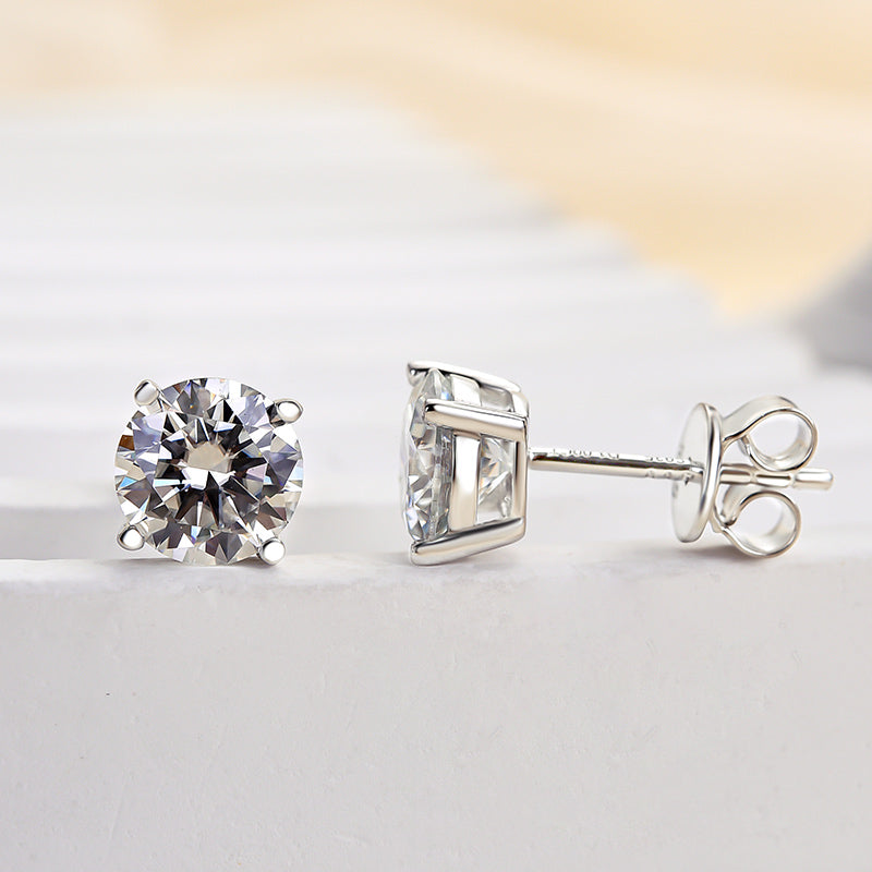 1.0Ct Moissanite Round Cut Stud Earrings In Sterling Silver