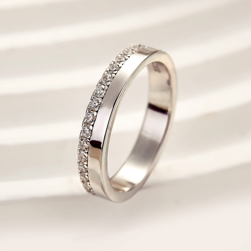 Fashion Yellow Gold Round Cut Wedding Band In Sterling Silver