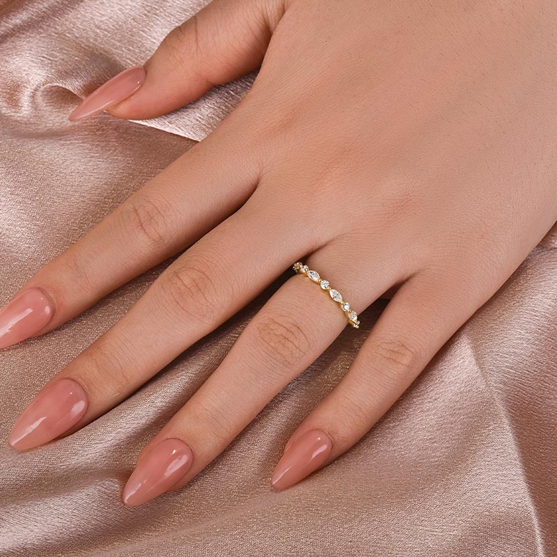 Ahabobo Moissanite 0.55 Ct Marquise-Round Yellow Gold Wedding Band