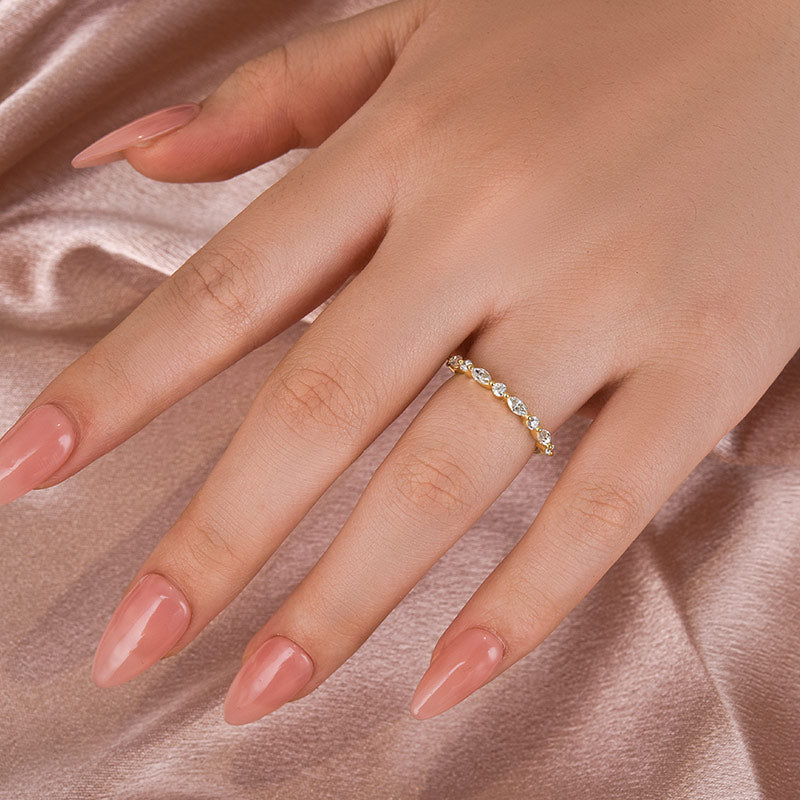 Ahabobo Moissanite 0.55 Ct Marquise-Round Yellow Gold Wedding Band