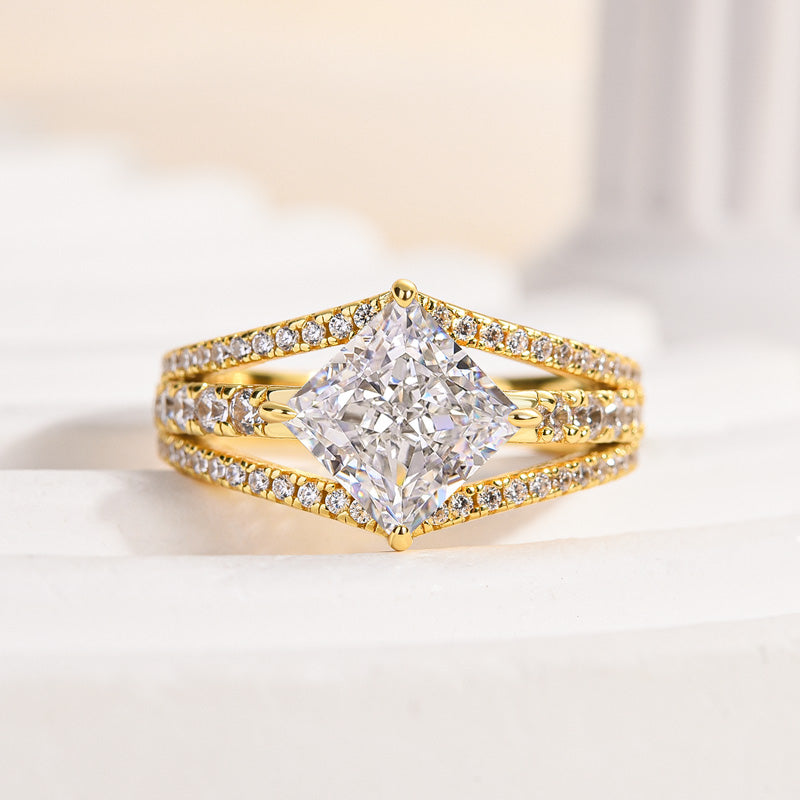 Exquisite Vintage Square Princess Cut Engagement Ring for Women
