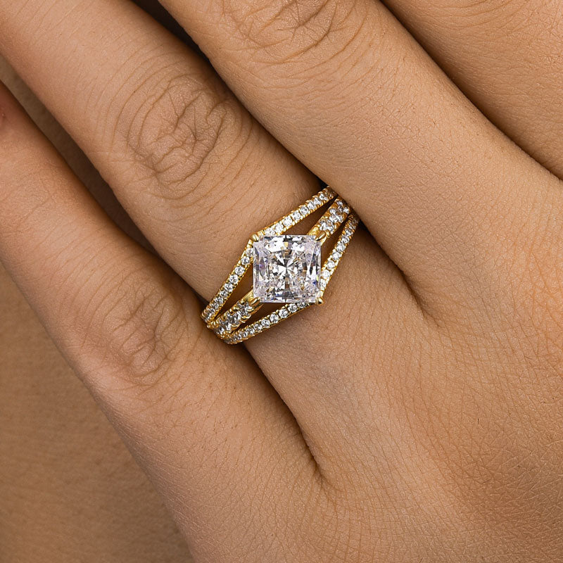 Exquisite Vintage Square Princess Cut Engagement Ring for Women