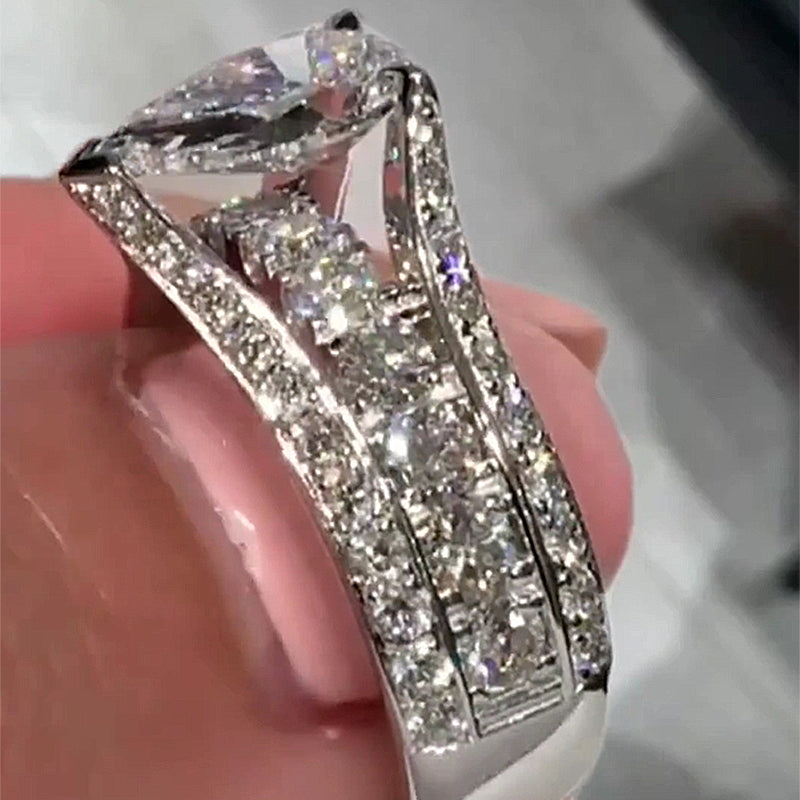 Unique 3 Prong 3.0Ct Pear Cut Engagement Ring