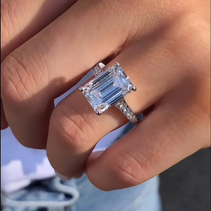 Ahabobo Captivating Emerald Cut Engagement Ring