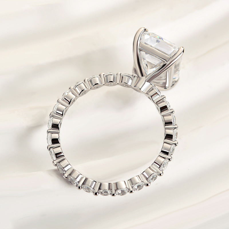 Ahabobo Desirable 5.0Ct Emerald Cut Travel Ring