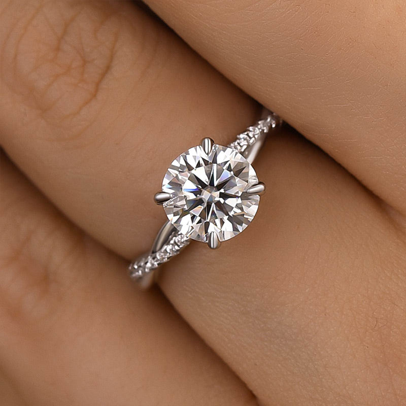 Ahabobo Twist Moissanite 2.0 Carat Round Cut Promise Ring