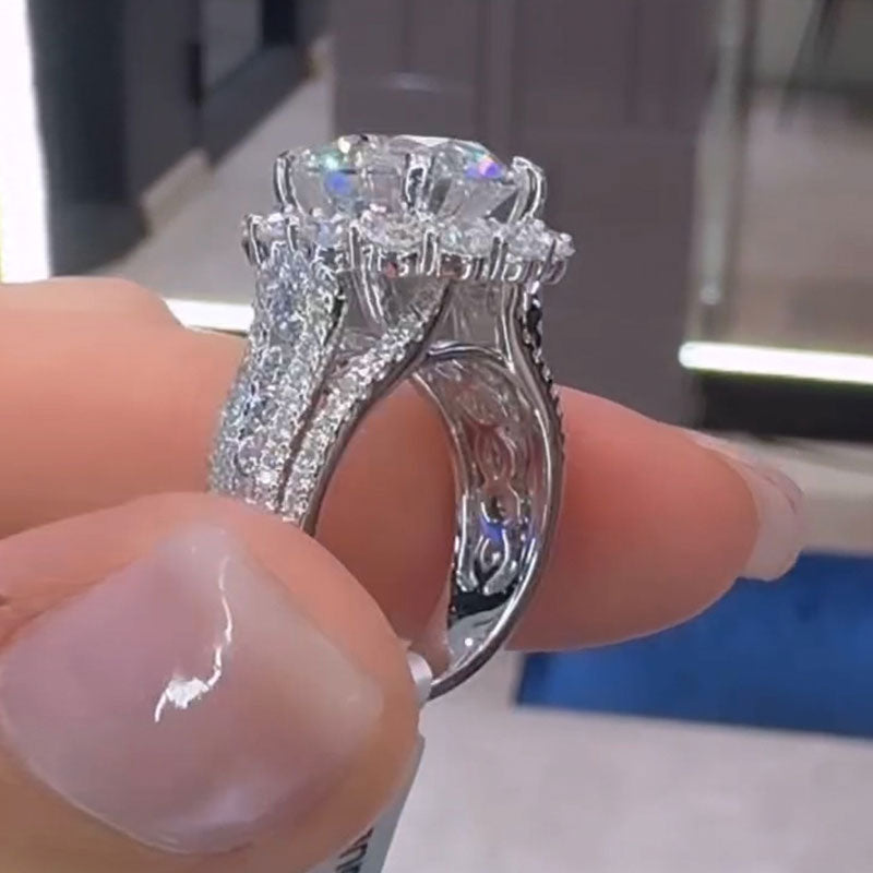 Ahabobo Unique Halo Design Round Cut Engagement Ring In Sterling Silver