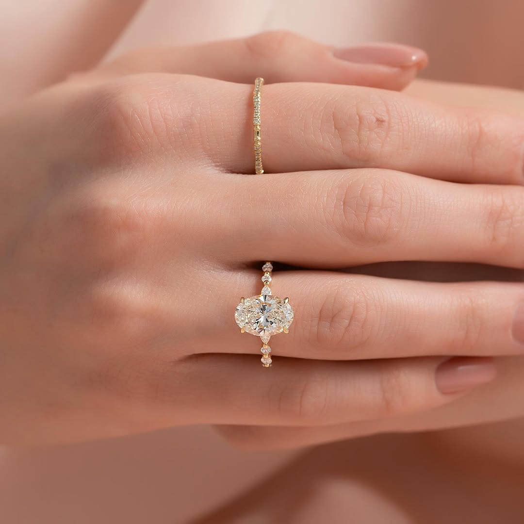 Ahabobo Unique Oval Cut Engagement Ring In Sterling Silver