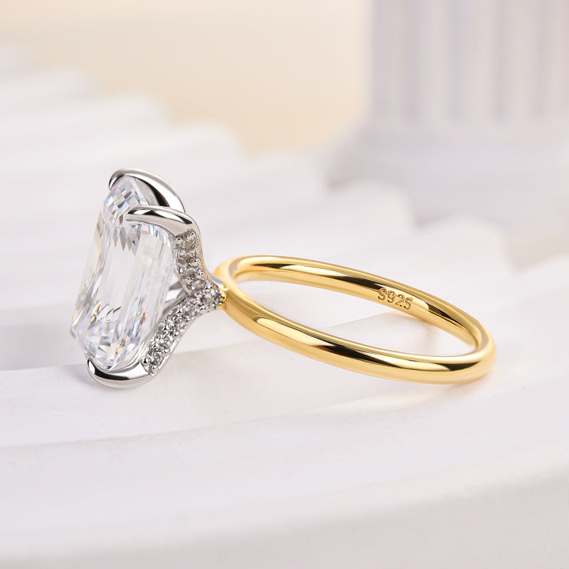 Ahabobo 5.0Ct Solitaire Emerald Cut Travel Ring