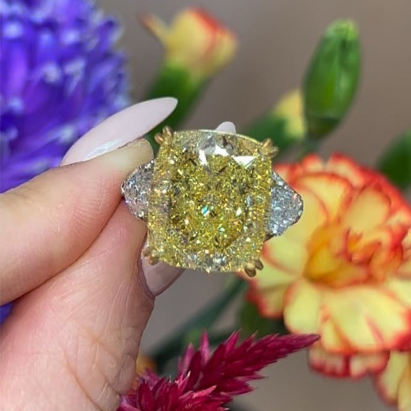 Ahabobo Romantic Yellow Stone Cushion Cut Three Stone Engagement Ring