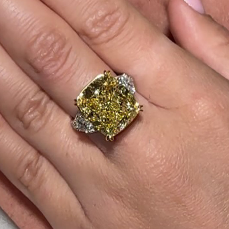 Ahabobo Romantic Yellow Stone Cushion Cut Three Stone Engagement Ring