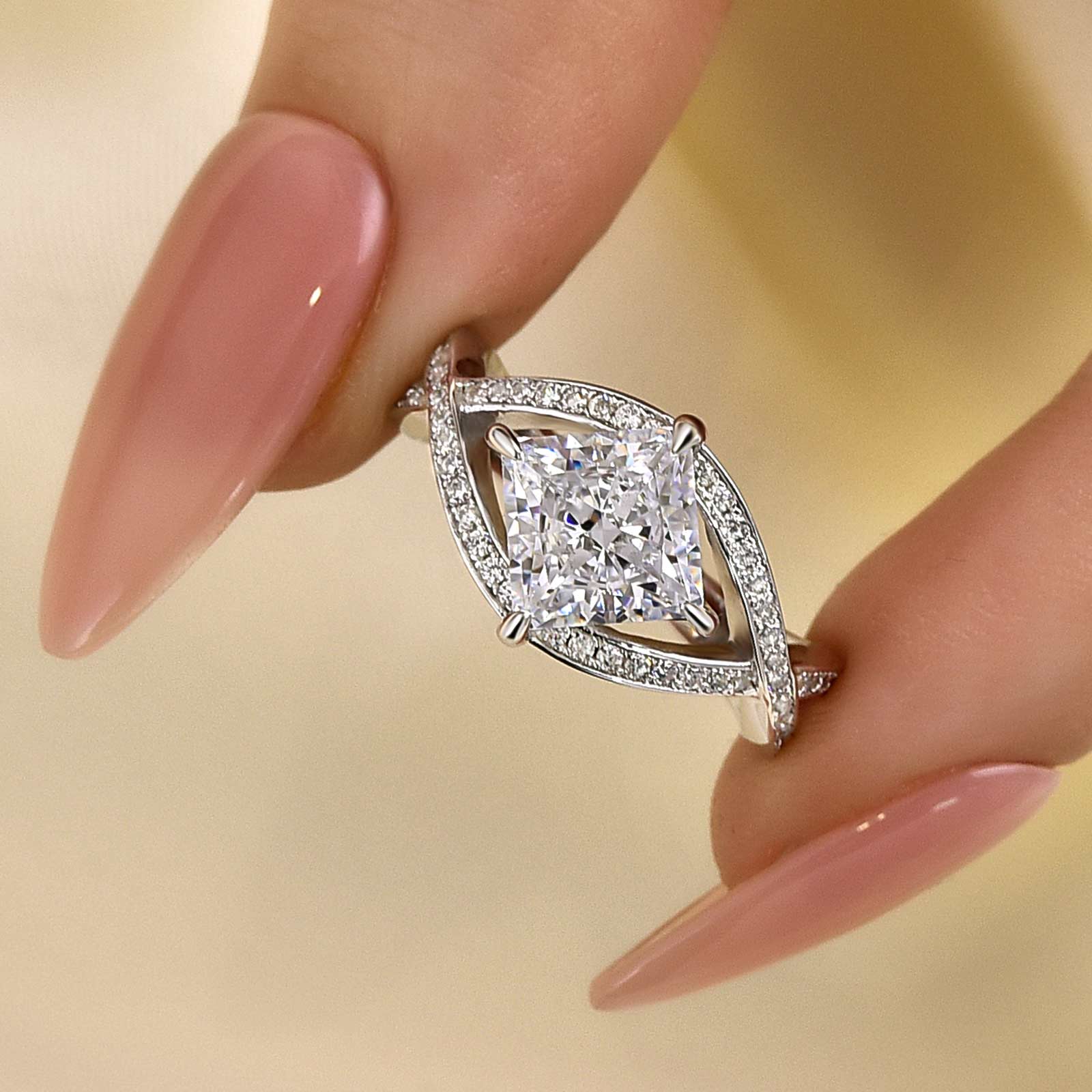 Ahabobo Unique 2.0 Carat Princess Cut Engagement Ring For Women