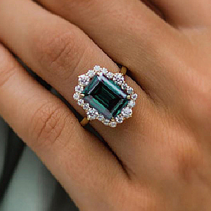 Gorgeous Halo Emerald Cut Emerald Green 2PC Jewelry Set