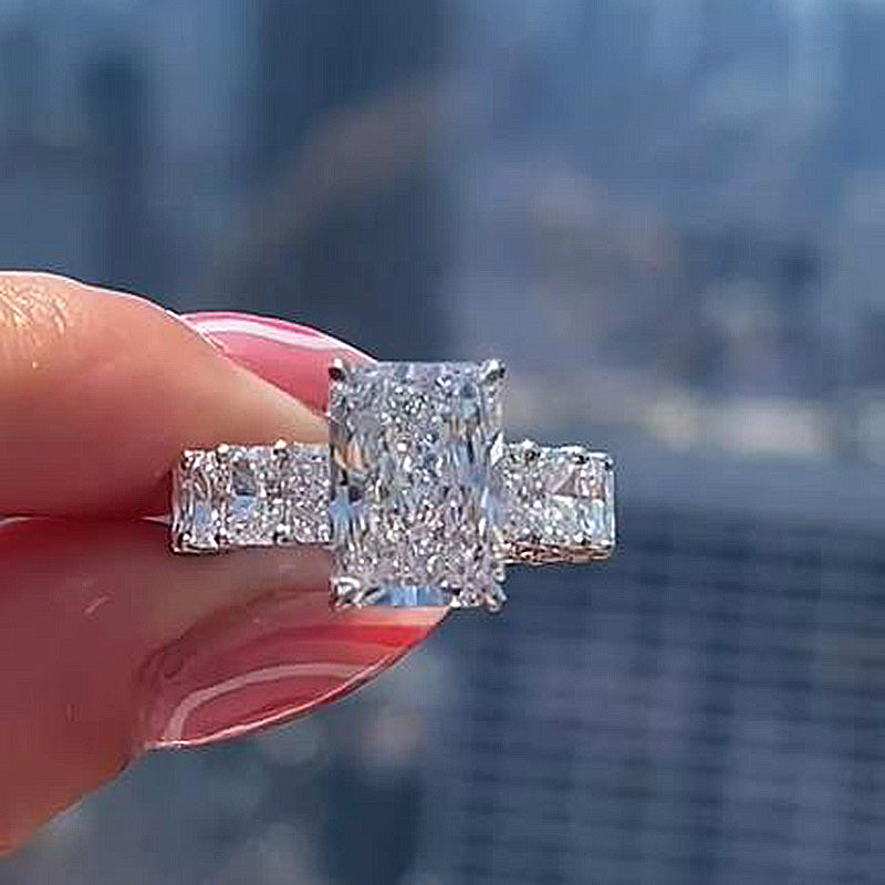 Gorgeous Radiant Cut Engagement Ring For Women In Sterling Silver