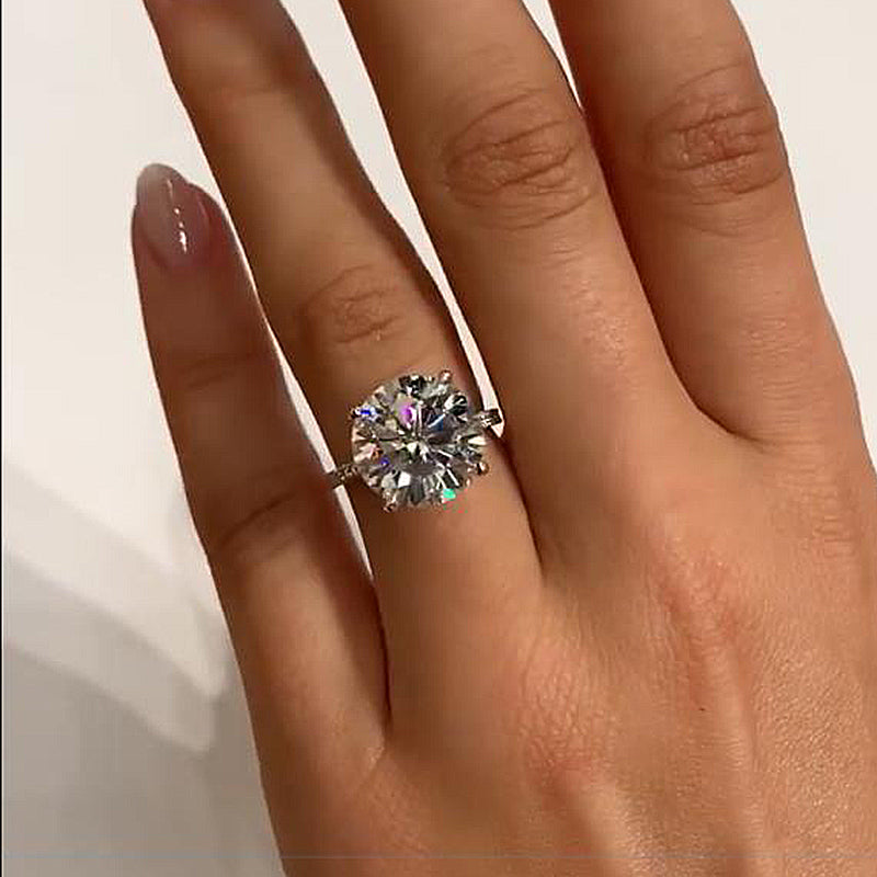 Ahabobo Classic Moissanite 4.0 Carat Round Cut Engagement Ring
