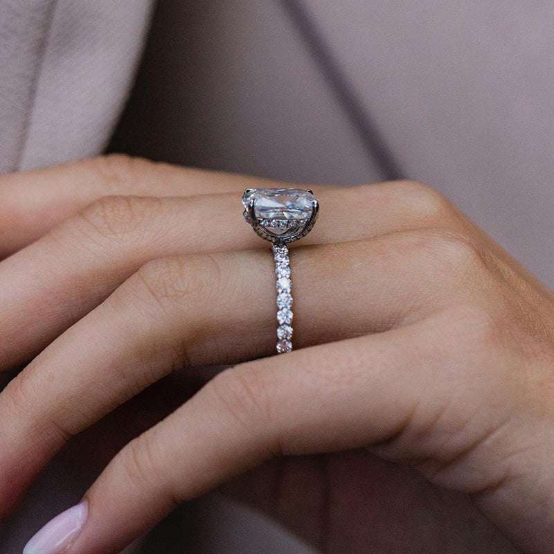 Elegant Cushion Cut Engagement Ring For Women In Sterling Silver