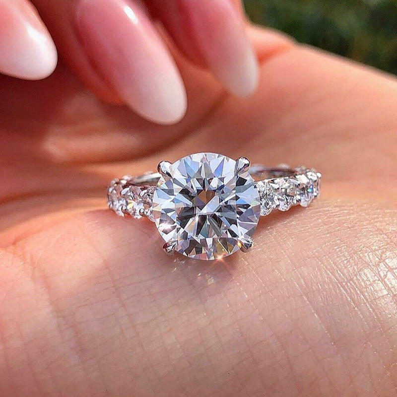 Ahabobo Moissanite 4.0 Carat Round Cut Engagement Ring In Sterling Silver
