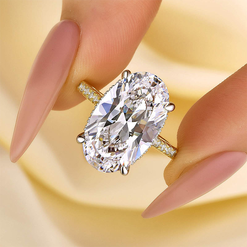 Luxurious 8.0Ct Yellow Gold Oval Cut Engagement Ring In Sterling Silver