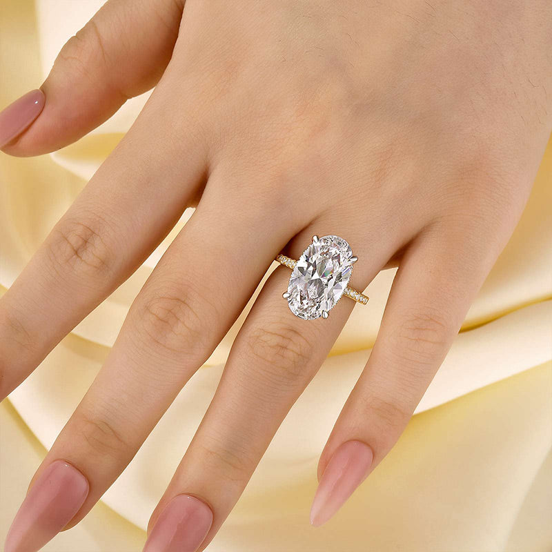 Luxurious 8.0Ct Yellow Gold Oval Cut Engagement Ring In Sterling Silver