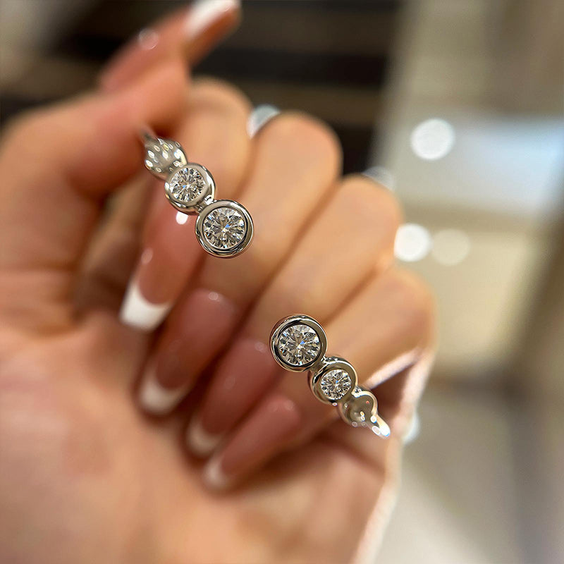 Ahabobo Moissanite Bezel Round Cut Open Bracelet