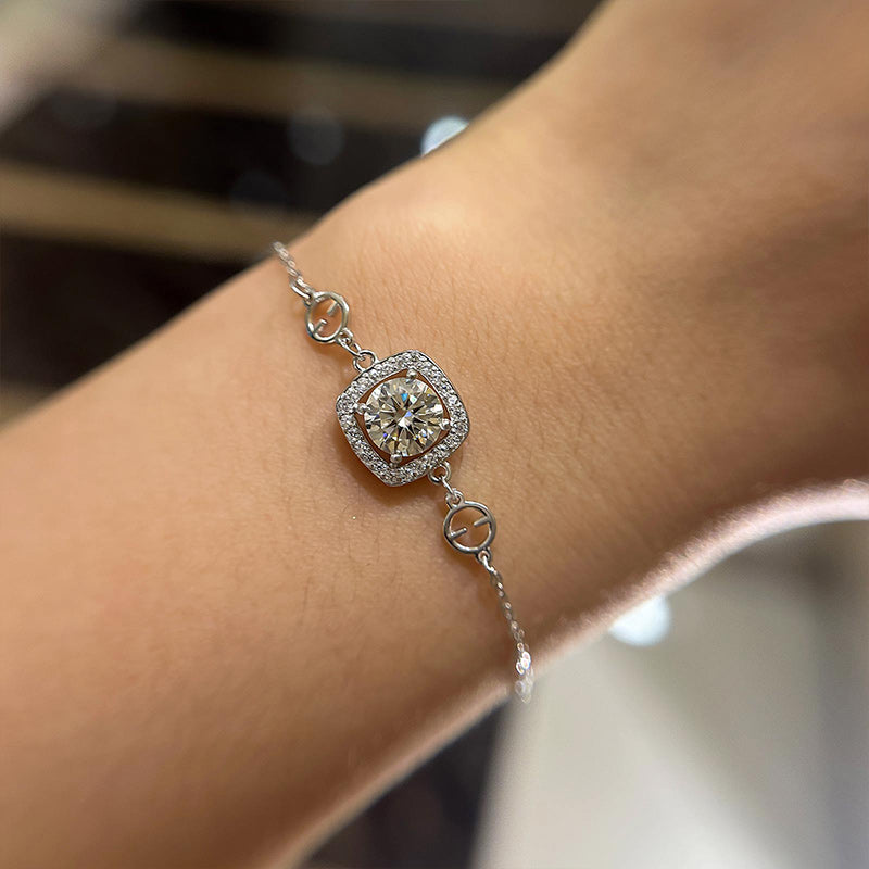 Moissanite Halo Round Cut Bracelet