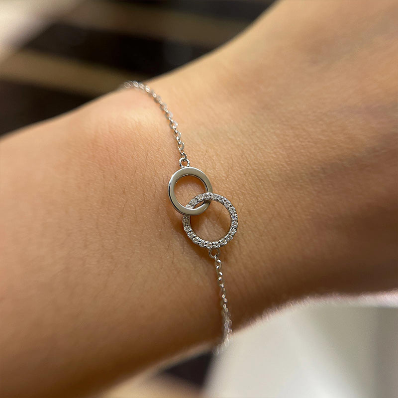 Ahabobo Moissanite Round Cut Bracelet In Sterling Silver