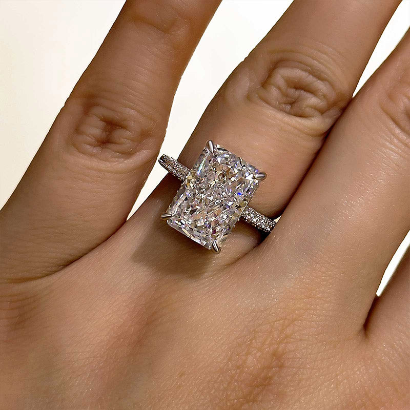 Luxurious Elongated Radiant Cut Engagement Ring For Women