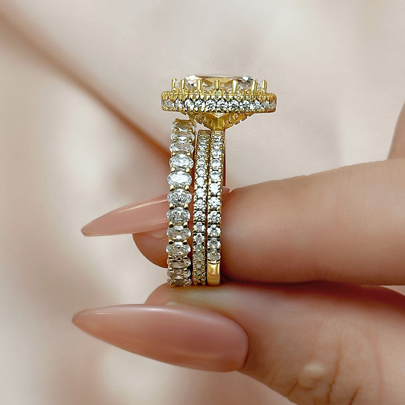 Ahabobo Exclusive Halo Oval Cut 3PC Wedding Set